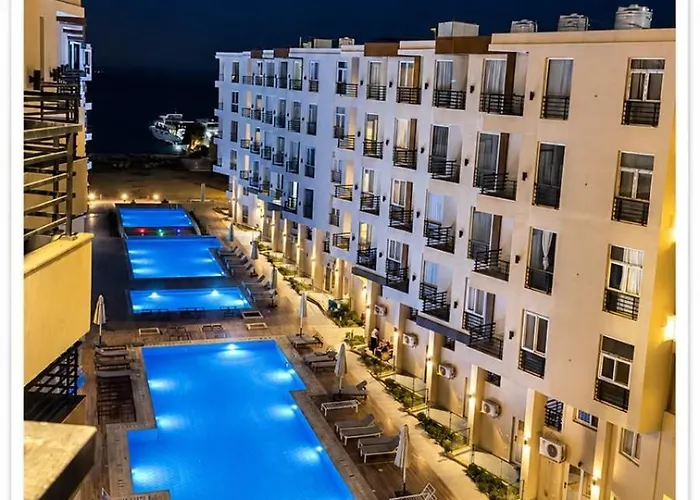 Modern Kemet Suite- Aquafun Apart Otel Hurgada