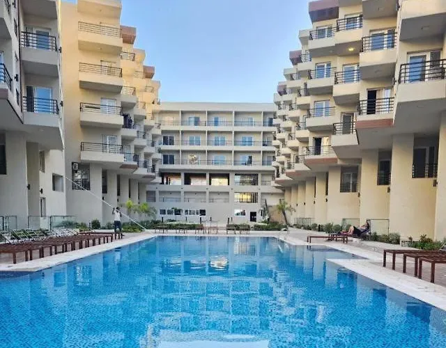 Modern Kemet Suite- Aquafun Apart Otel 3*